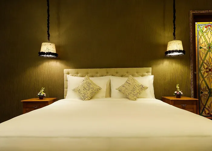 Hotel Delmara At