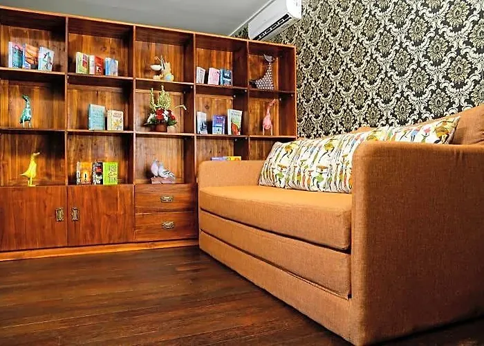 Delmara At